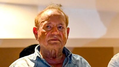 Salim Khan Back Home After Brain Haemorrhage: Family Relieved! Salim Khan Back Home After Brain Haemorrhage: Family Relieved!