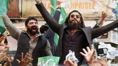 రణ్వీర్ 'ధురంధర్ 2' విధ్వంసం! బాక్సాఫీస్ బద్దలు! రికార్డుల మోత మోగిస్తూ బ్లాక్బస్టర్ హిట్! రణ్వీర్ 'ధురంధర్ 2' విధ్వంసం! బాక్సాఫీస్ బద్దలు! రికార్డుల మోత మోగిస్తూ బ్లాక్బస్టర్ హిట్!