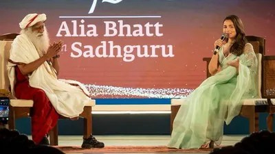 Alia Bhatt's Parenting Question to Sadhguru for Raha Sparks Laughter! Viral Video. Alia Bhatt's Parenting Question to Sadhguru for Raha Sparks Laughter! Viral Video.