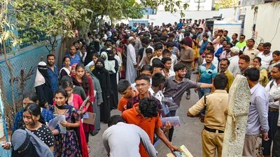 టెన్త్ ఫలితాలపై ఉత్కంఠ వీడనుందా? స్పాట్ వాల్యూయేషన్ షురూ! ఫలితాల విడుదల ఎప్పుడో తెలుసా? టెన్త్ ఫలితాలపై ఉత్కంఠ వీడనుందా? స్పాట్ వాల్యూయేషన్ షురూ! ఫలితాల విడుదల ఎప్పుడో తెలుసా?