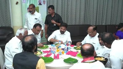 కల్తీకి చెక్: ఆహారంలో కల్తీని నియంత్రించేందుకు సీఎం రేవంత్ రెడ్డి సంచలన నిర్ణయం! కల్తీకి చెక్: ఆహారంలో కల్తీని నియంత్రించేందుకు సీఎం రేవంత్ రెడ్డి సంచలన నిర్ణయం!