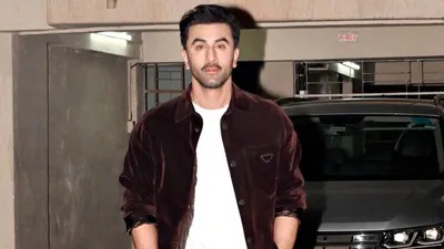 Ranbir Kapoor as Ram in 'Ramayan' Glimpse Shocks, Yash's Raavan Look Praised Ranbir Kapoor as Ram in 'Ramayan' Glimpse Shocks, Yash's Raavan Look Praised