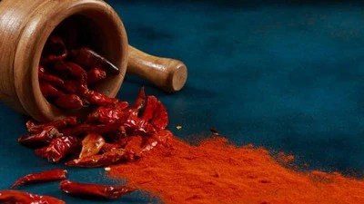 షాకింగ్: వరంగల్లో కల్తీ కారం కలకలం! ప్రజల ప్రాణాలతో చెలగాటం? షాకింగ్: వరంగల్లో కల్తీ కారం కలకలం! ప్రజల ప్రాణాలతో చెలగాటం?