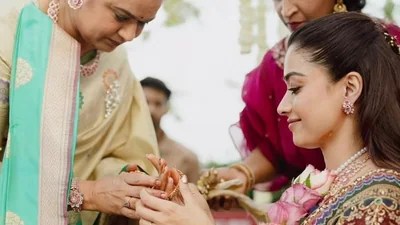 Rashmika & Vijay's Wedding Album! Family Heirloom Gifted in Intimate Ceremony Rashmika & Vijay's Wedding Album! Family Heirloom Gifted in Intimate Ceremony