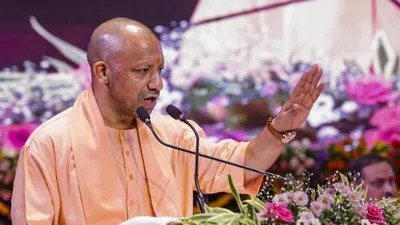 CM Yogi Slams Villain Glorification in Films, Ignites Tollywood Debate CM Yogi Slams Villain Glorification in Films, Ignites Tollywood Debate