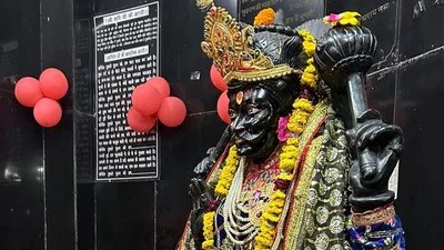 శని దేవునికి నల్ల నువ్వులు సమర్పణ: విశేష ఫలితాలు, శుభాలు శని దేవునికి నల్ల నువ్వులు సమర్పణ: విశేష ఫలితాలు, శుభాలు