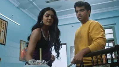 Breaking: ఓటీటీలో రొమాంటిక్ క్రైమ్ థ్రిల్లర్ 'లవ్ పాలసీ' - ఇన్సూరెన్స్ మాఫియా గుట్టు రట్టు! Breaking: ఓటీటీలో రొమాంటిక్ క్రైమ్ థ్రిల్లర్ 'లవ్ పాలసీ' - ఇన్సూరెన్స్ మాఫియా గుట్టు రట్టు!