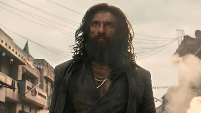 దుమ్మురేపే న్యూస్: 'ధురంధర్' మూవీలో రణ్వీర్ పాత్రకి జీసస్కి లింక్ పెట్టిన మిస్ ఇంగ్లాండ్! దిమ్మతిరిగే నిజాలు! దుమ్మురేపే న్యూస్: 'ధురంధర్' మూవీలో రణ్వీర్ పాత్రకి జీసస్కి లింక్ పెట్టిన మిస్ ఇంగ్లాండ్! దిమ్మతిరిగే నిజాలు!