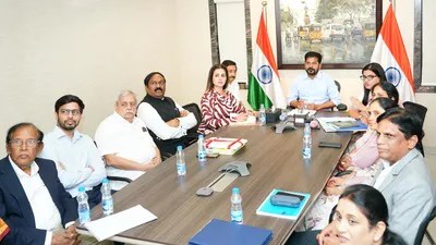 రేవంత్ రెడ్డి మార్క్: విద్య కోసం రూ.110 కోట్ల విరాళం! కార్పొరేట్లకు పిలుపు!! రేవంత్ రెడ్డి మార్క్: విద్య కోసం రూ.110 కోట్ల విరాళం! కార్పొరేట్లకు పిలుపు!!