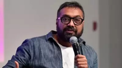Kashyap Slams Bollywood: Praise Follows Success, Not Art! Ranveer's Dedication Praised. Kashyap Slams Bollywood: Praise Follows Success, Not Art! Ranveer's Dedication Praised.