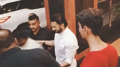 Ranveer Singh's Nagpur Visit: Pays Homage at RSS HQ Amid 'Dhurandhar' Success & 'Pralay' Prep Ranveer Singh's Nagpur Visit: Pays Homage at RSS HQ Amid 'Dhurandhar' Success & 'Pralay' Prep