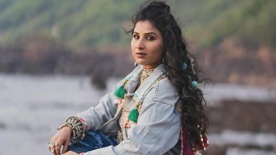 మంగ్లీ వర్సెస్ లాయర్: కోట్లు కొల్లగొట్టిన సింగర్? సంచలన ఆరోపణలు! దుమ్మురేపిన వివాదం! మంగ్లీ వర్సెస్ లాయర్: కోట్లు కొల్లగొట్టిన సింగర్? సంచలన ఆరోపణలు! దుమ్మురేపిన వివాదం!