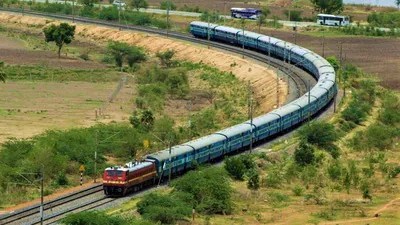 వేసవి రైళ్ల జాతర: దక్షిణ మధ్య రైల్వే బంపర్ ఆఫర్! తిరుపతి ప్రయాణికులకు పండుగే! వేసవి రైళ్ల జాతర: దక్షిణ మధ్య రైల్వే బంపర్ ఆఫర్! తిరుపతి ప్రయాణికులకు పండుగే!