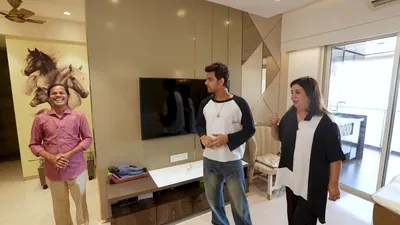 Farah Khan Stunned as Cook Dilip Boasts Bigger House Than Samarth Jurel's Luxury Abode Farah Khan Stunned as Cook Dilip Boasts Bigger House Than Samarth Jurel's Luxury Abode