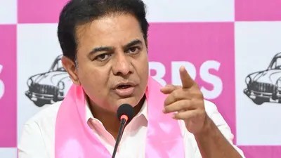 బేటీ బచావో నినాదంపై కేటీఆర్ నిప్పులు: బండి సంజయ్ కొడుకు కేసులో న్యాయమెక్కడ? బేటీ బచావో నినాదంపై కేటీఆర్ నిప్పులు: బండి సంజయ్ కొడుకు కేసులో న్యాయమెక్కడ?