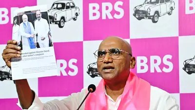పోక్సో కేసులో బండి సంజయ్ కుమారుడికి రక్షణ? ఆర్ఎస్ ప్రవీణ్ కుమార్ తీవ్ర ఆరోపణలు! పోక్సో కేసులో బండి సంజయ్ కుమారుడికి రక్షణ? ఆర్ఎస్ ప్రవీణ్ కుమార్ తీవ్ర ఆరోపణలు!