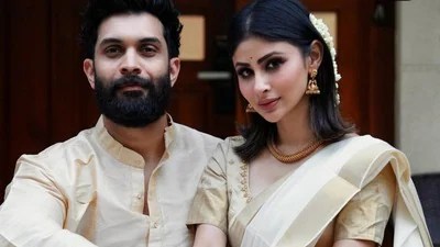 షాకింగ్ న్యూస్! మౌనీ రాయ్ సంచలన ప్రకటన.. నాలుగేళ్లకే బంధానికి ముగింపు! వైరల్ పోస్ట్! షాకింగ్ న్యూస్! మౌనీ రాయ్ సంచలన ప్రకటన.. నాలుగేళ్లకే బంధానికి ముగింపు! వైరల్ పోస్ట్!