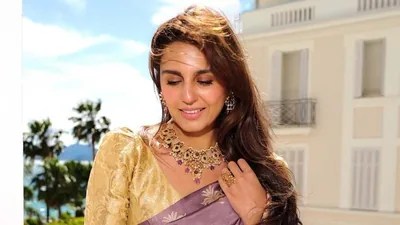 Huma Qureshi Dazzles Cannes: Indian Culture, Saree Statement & Cinema-First Philosophy Huma Qureshi Dazzles Cannes: Indian Culture, Saree Statement & Cinema-First Philosophy