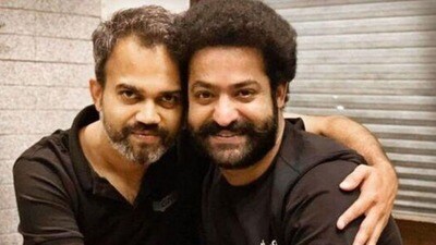NTRNeel: మాస్ జాతర మొదలు! ఎన్టీఆర్-ప్రశాంత్ నీల్ సినిమా టైటిల్, టీజర్ పై అదిరిపోయే అప్డేట్! NTRNeel: మాస్ జాతర మొదలు! ఎన్టీఆర్-ప్రశాంత్ నీల్ సినిమా టైటిల్, టీజర్ పై అదిరిపోయే అప్డేట్!