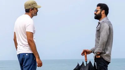 "డ్రాగన్" గ్లింప్స్ సంచలనం: క్రెడిట్ అంతా ఆ ఒక్కడికే అంటూ ఎన్టీఆర్ ఎమోషనల్ పోస్ట్.. ఫ్యాన్స్కు పూనకాలే! "డ్రాగన్" గ్లింప్స్ సంచలనం: క్రెడిట్ అంతా ఆ ఒక్కడికే అంటూ ఎన్టీఆర్ ఎమోషనల్ పోస్ట్.. ఫ్యాన్స్కు పూనకాలే!