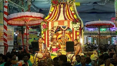 తిరుపతిలో అద్భుత దృశ్యం: సర్వభూపాల వాహనంపై గోవిందరాజస్వామి దివ్య దర్శనం! తిరుపతిలో అద్భుత దృశ్యం: సర్వభూపాల వాహనంపై గోవిందరాజస్వామి దివ్య దర్శనం!