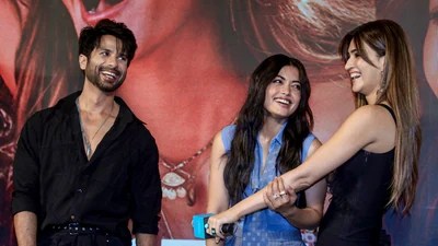 Cocktail 2: Kriti & Rashmika Debunk Lesbian Love Story Rumours, Point Fingers at Shahid Cocktail 2: Kriti & Rashmika Debunk Lesbian Love Story Rumours, Point Fingers at Shahid