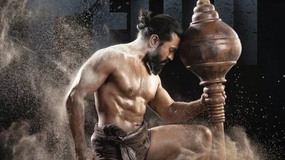 వీఎఫ్ఎక్స్ వద్దు! 'పెద్ది' కోసం చరణ్ ఊరమాస్ సాహసం.. బాడీ ట్రాన్స్ఫర్మేషన్ చూస్తే షాకే! వీఎఫ్ఎక్స్ వద్దు! 'పెద్ది' కోసం చరణ్ ఊరమాస్ సాహసం.. బాడీ ట్రాన్స్ఫర్మేషన్ చూస్తే షాకే!