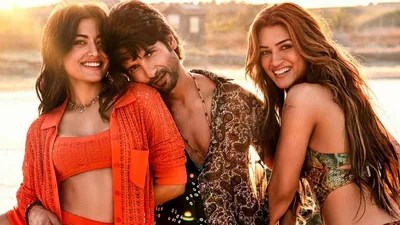 Shahid Kapoor Slams CBFC Over 'Cocktail 2' A-Rating; Cast Denies Lesbian Angle Shahid Kapoor Slams CBFC Over 'Cocktail 2' A-Rating; Cast Denies Lesbian Angle