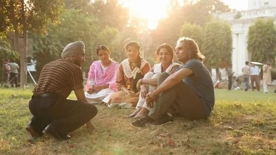 Shekhar Kapur Hails Imtiaz Ali's 'Main Vaapas Aaunga' for Box Office Comeback & Story Power Shekhar Kapur Hails Imtiaz Ali's 'Main Vaapas Aaunga' for Box Office Comeback & Story Power