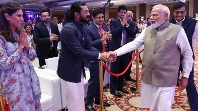 రామ్ చరణ్, ప్రధాని మోడీ సంచలన భేటీ! వైరల్ ఫోటోలు, మెగా ఫ్యాన్స్ కు పూనకాలు! రామ్ చరణ్, ప్రధాని మోడీ సంచలన భేటీ! వైరల్ ఫోటోలు, మెగా ఫ్యాన్స్ కు పూనకాలు!