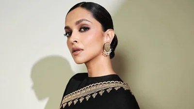 దీపికా పదుకొణె సంచలనం! రెండోసారి తల్లి కాబోతున్న వేళ.. ICC రూల్స్పై మాస్ కామెంట్స్! దీపికా పదుకొణె సంచలనం! రెండోసారి తల్లి కాబోతున్న వేళ.. ICC రూల్స్పై మాస్ కామెంట్స్!