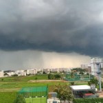 ఏపీలో పెను తుఫాను భయం! పిడుగులతో కూడిన భారీ వర్షాలు, ఏ జిల్లాలకు ప్రమాదం? ఏపీలో పెను తుఫాను భయం! పిడుగులతో కూడిన భారీ వర్షాలు, ఏ జిల్లాలకు ప్రమాదం?