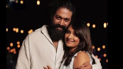 యశ్ షాకింగ్ యూటర్న్! 'టాక్సిక్' బూతు సీన్స్ పై పాత మాటలు వైరల్.. రాఖీ భాయ్ దిమ్మతిరిగే ట్విస్ట్! యశ్ షాకింగ్ యూటర్న్! 'టాక్సిక్' బూతు సీన్స్ పై పాత మాటలు వైరల్.. రాఖీ భాయ్ దిమ్మతిరిగే ట్విస్ట్!