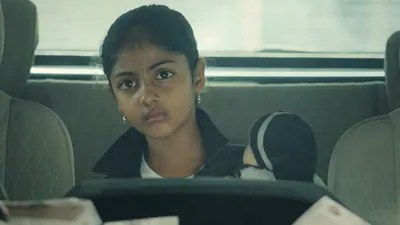మాస్ వార్నింగ్: 'రేజర్' షాకింగ్ అప్డేట్! బ్లడీ వైలెన్స్ తో మరో ఓటీటీలో గ్లోబల్ సంచలనం! మాస్ వార్నింగ్: 'రేజర్' షాకింగ్ అప్డేట్! బ్లడీ వైలెన్స్ తో మరో ఓటీటీలో గ్లోబల్ సంచలనం!