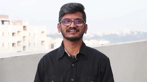 టాలీవుడ్లో 'సరస్వతీ పుత్ర' వివాదం! అనంత శ్రీరామ్ సంచలన వ్యాఖ్యలు! టాలీవుడ్లో 'సరస్వతీ పుత్ర' వివాదం! అనంత శ్రీరామ్ సంచలన వ్యాఖ్యలు!