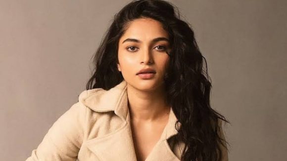 కాయదు లోహార్ ప్రేమలో జారిందా? పెళ్లి వార్తల్లో నిజమెంత? ఊహించని ట్విస్ట్! కాయదు లోహార్ ప్రేమలో జారిందా? పెళ్లి వార్తల్లో నిజమెంత? ఊహించని ట్విస్ట్!