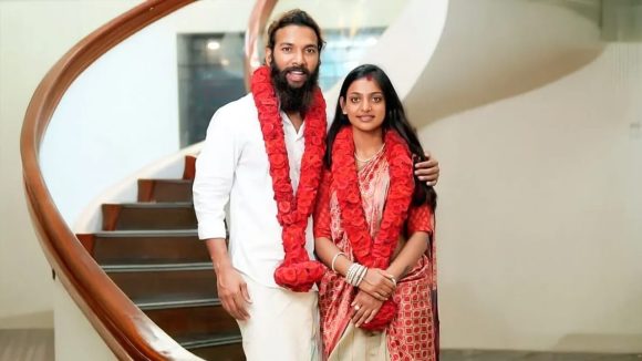 మోనాలిసా భర్త ఫర్మాన్ ఖాన్ గురించిన సంచలన విషయాలు! వీరి ప్రేమ కథలో అసలు నిజం? మోనాలిసా భర్త ఫర్మాన్ ఖాన్ గురించిన సంచలన విషయాలు! వీరి ప్రేమ కథలో అసలు నిజం?