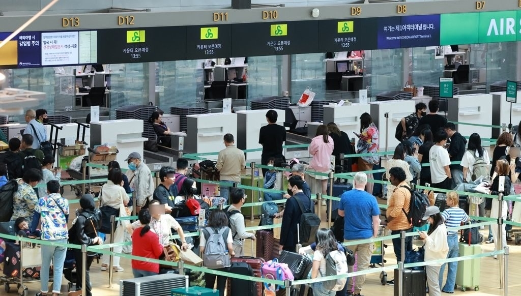 South Korea aviation output decline fuel surcharges South Korea aviation output decline fuel surcharges