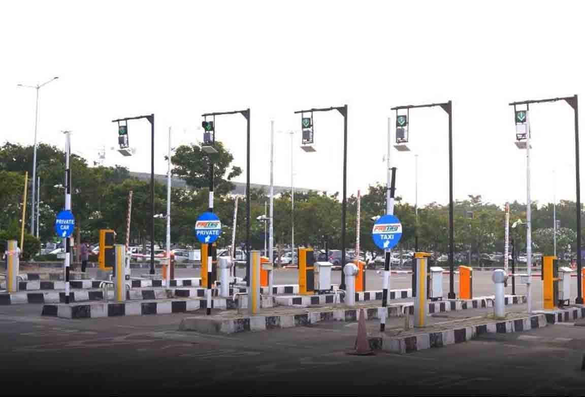 FASTag VRN validation process at electronic toll plaza FASTag VRN validation process at electronic toll plaza