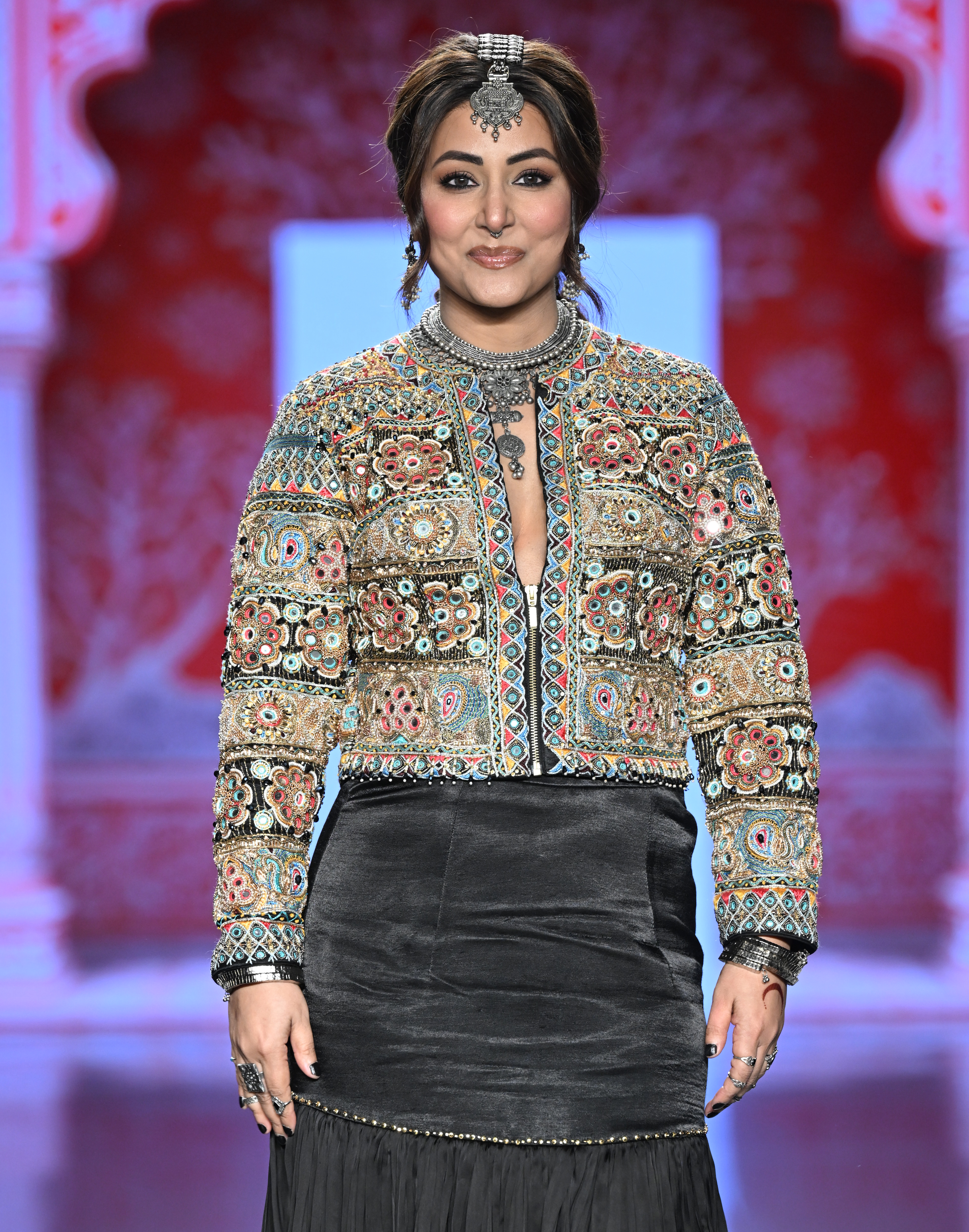 Hina Khan appeal to PM Modi on Shilpa Shinde fake case Hina Khan appeal to PM Modi on Shilpa Shinde fake case