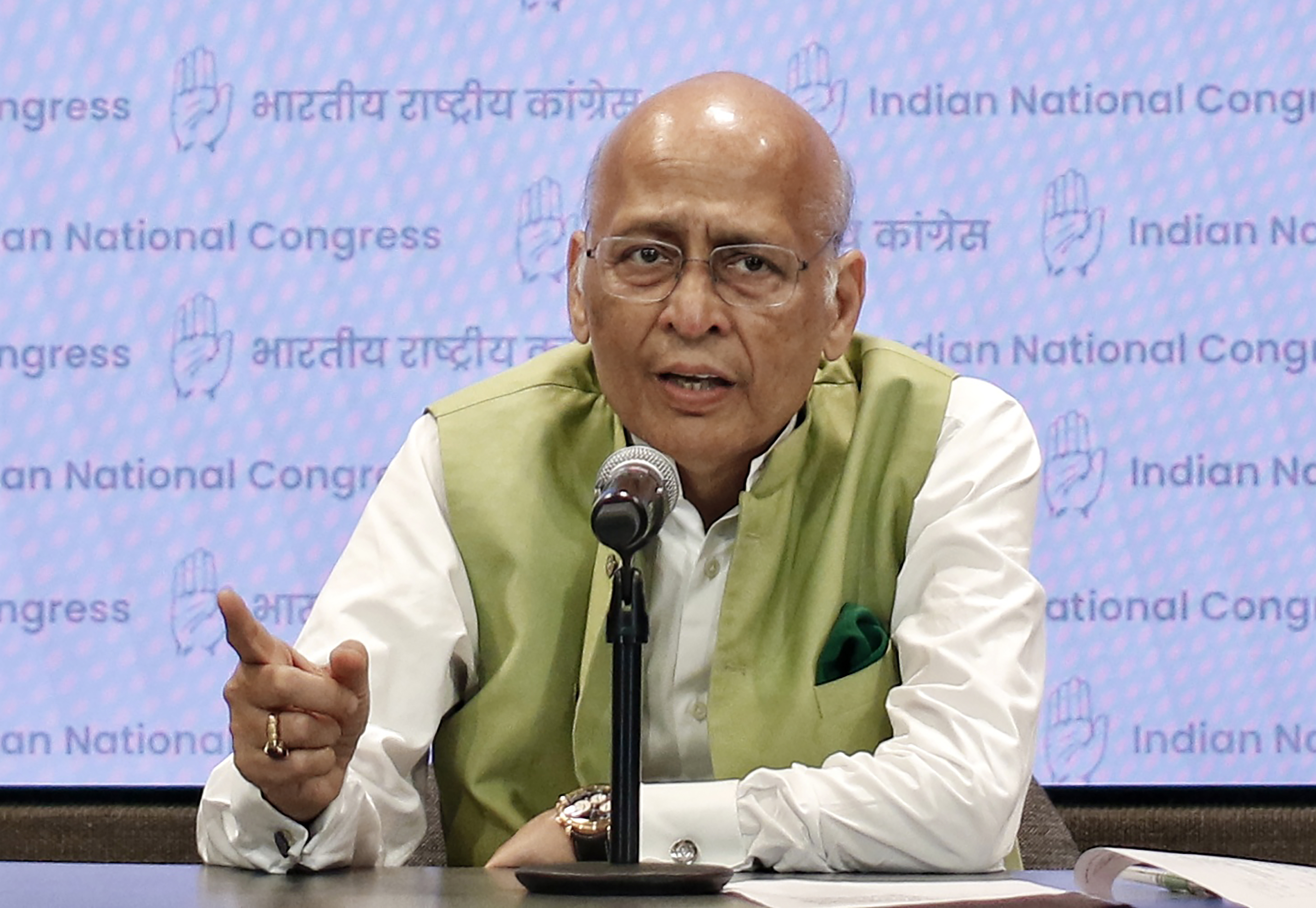 Politically sensitive cases involving opposition leaders discussed in interview Politically sensitive cases involving opposition leaders discussed in interview