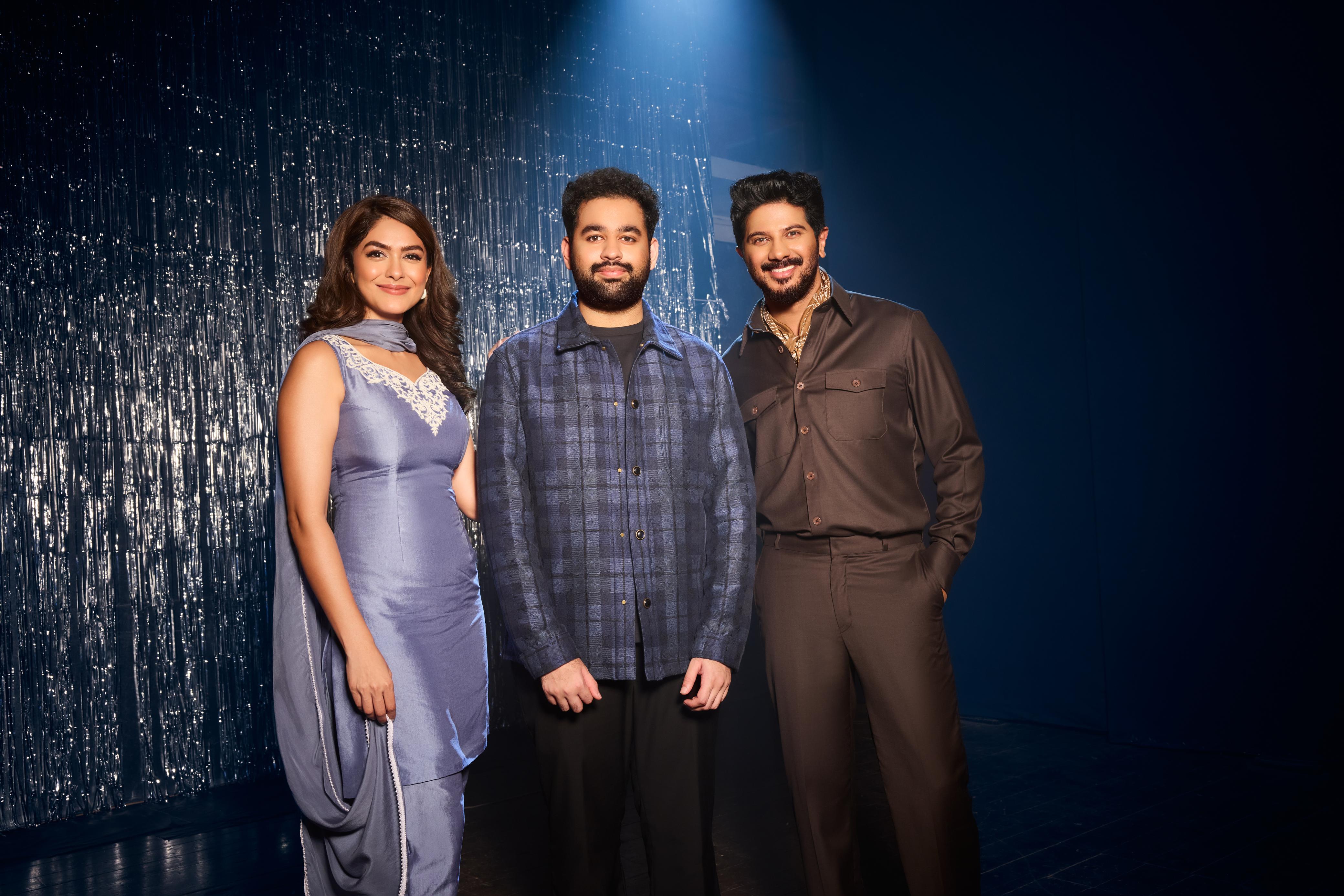 Dulquer Salmaan and Mrunal Thakur in Bheegi Bheegi music video Dulquer Salmaan and Mrunal Thakur in Bheegi Bheegi music video