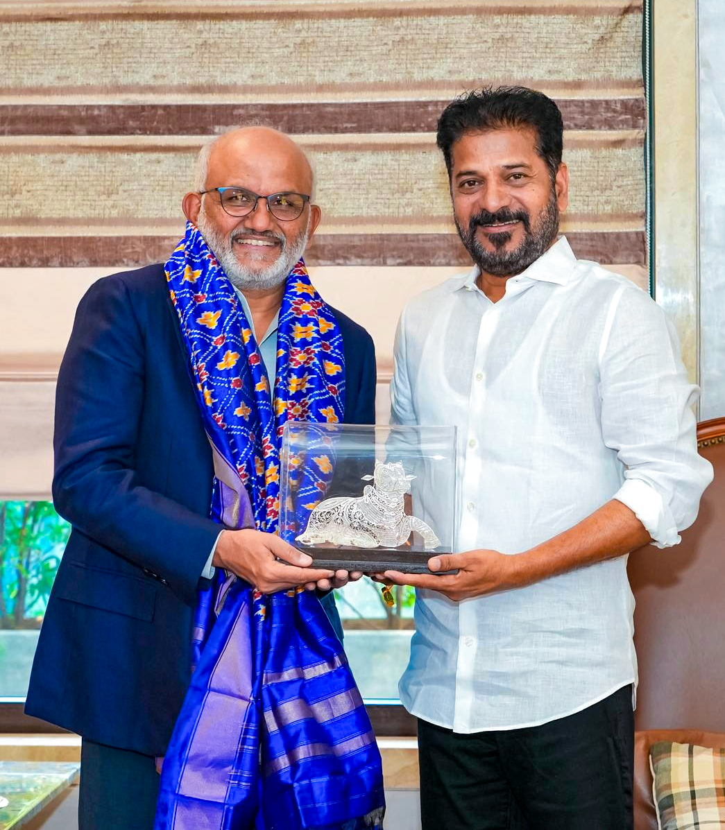 Adobe CEO Shantanu Narayen leadership transition announcement Adobe CEO Shantanu Narayen leadership transition announcement