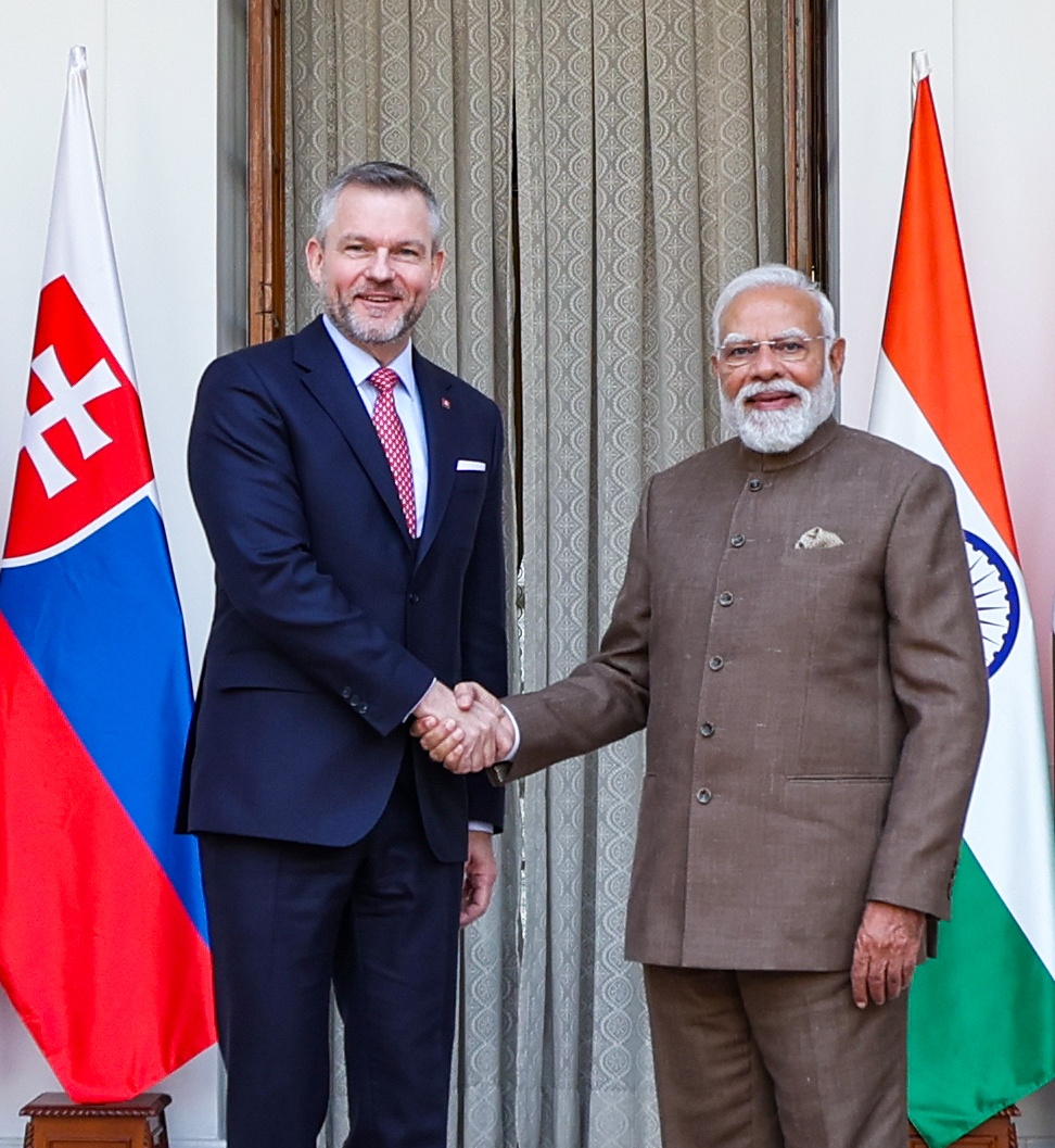 Indian diaspora in Slovakia welcomes PM Modi Indian diaspora in Slovakia welcomes PM Modi