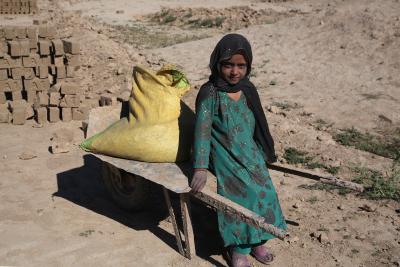 Graph showing rising poverty and inequality trends in Pakistan from 2018 to 2025 Graph showing rising poverty and inequality trends in Pakistan from 2018 to 2025