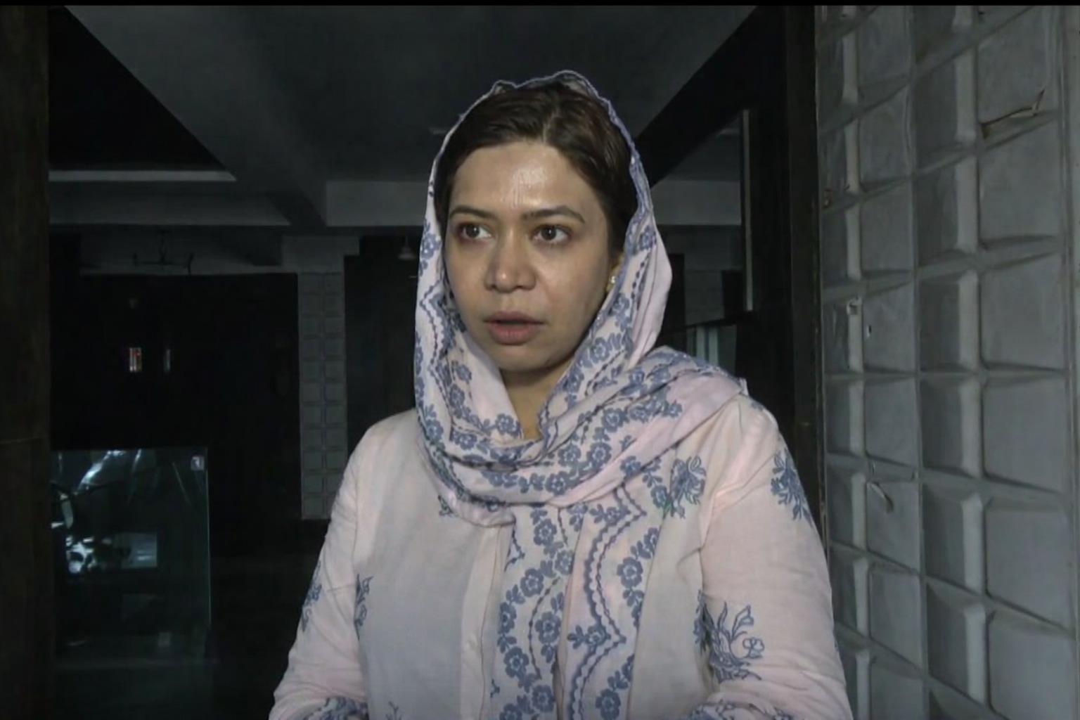 Firhad Hakim's daughter returns from Saudi Arabia amid West Asia crisis Firhad Hakim's daughter returns from Saudi Arabia amid West Asia crisis