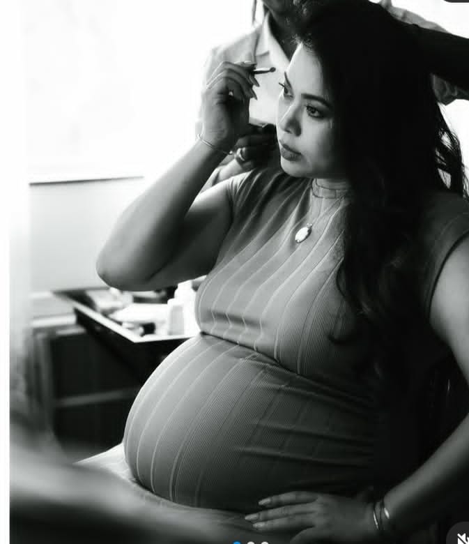 Lin Laishram pregnancy photo holding baby bump Lin Laishram pregnancy photo holding baby bump
