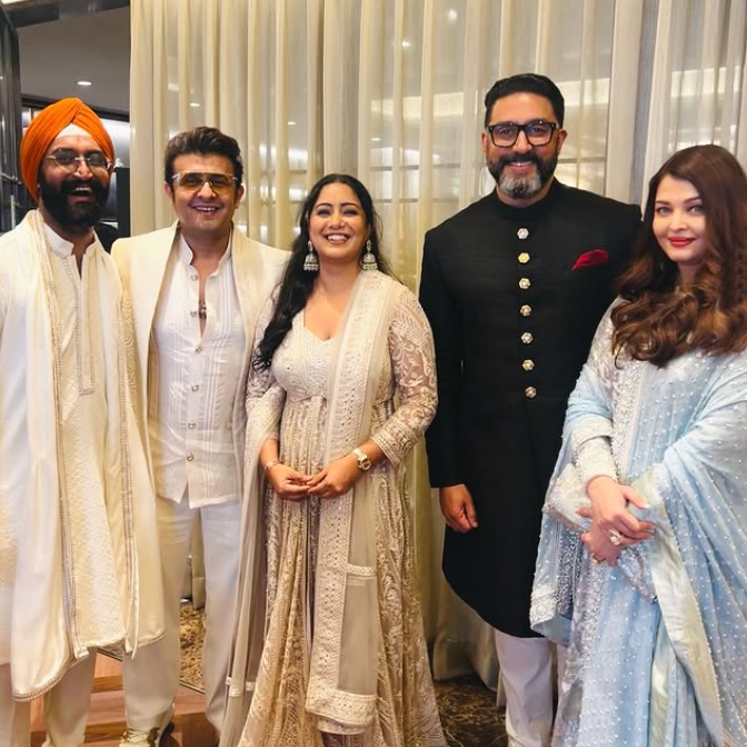 Harshdeep Kaur musical mahaul with Bollywood stars at wedding Harshdeep Kaur musical mahaul with Bollywood stars at wedding