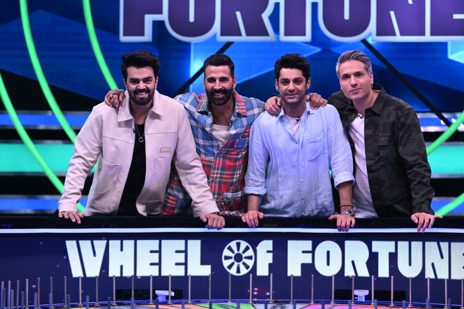 Iqbal Khan on the set of Wheel of Fortune with Akshay Kumar Iqbal Khan on the set of Wheel of Fortune with Akshay Kumar