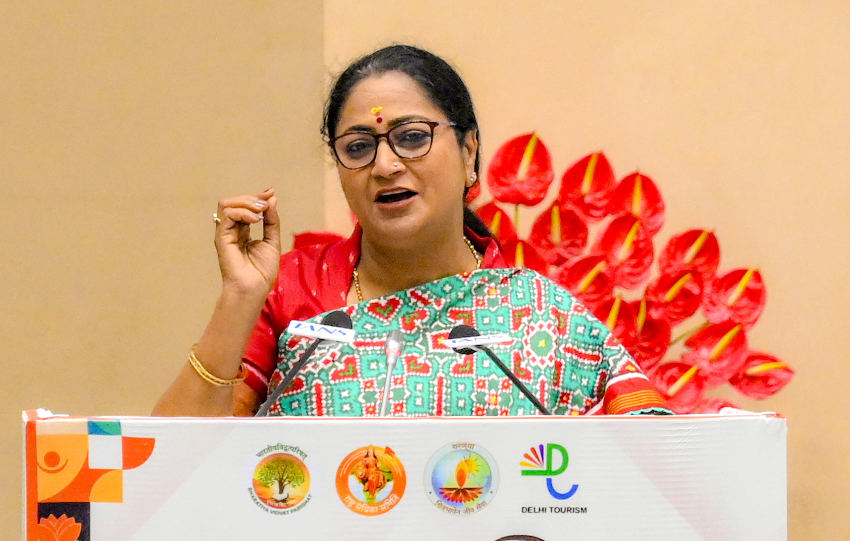 Delhi Chief Minister Rekha Gupta speaking on International Women's Day Delhi Chief Minister Rekha Gupta speaking on International Women's Day